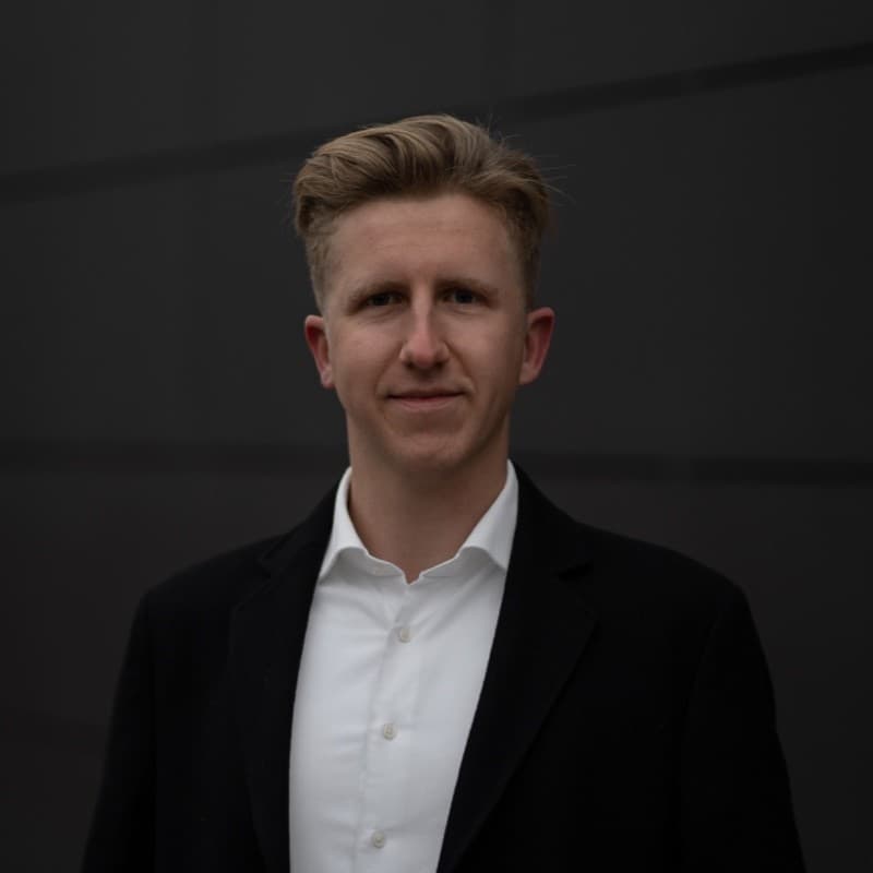 Adrian Hof